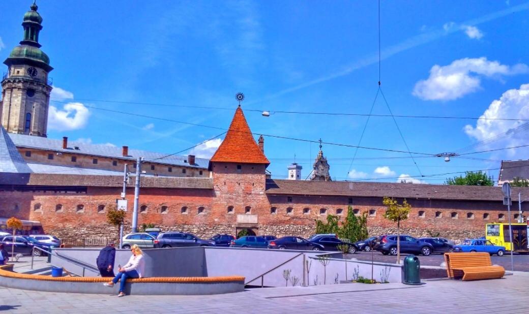 Апартаменти Центр Площа Митна Lviv Ngoại thất bức ảnh